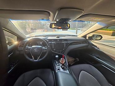 е 2 машина: Toyota Camry: 2020 г., 2.5 л, Вариатор, Гибрид, Седан — 9