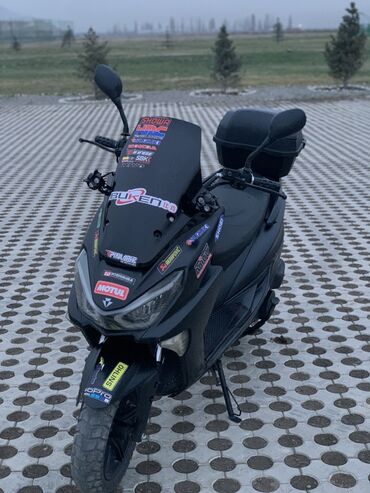 Скутеры: Тип скутера 125 куб. см, Бензин — 11