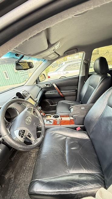 Toyota: Toyota Highlander: 2011 г., 3.5 л, Автомат, Бензин, Кроссовер — 7