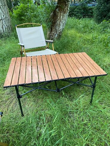 мебель из дерево: Продаю набор состоящий из складного стола и стульев Абсолютно новый