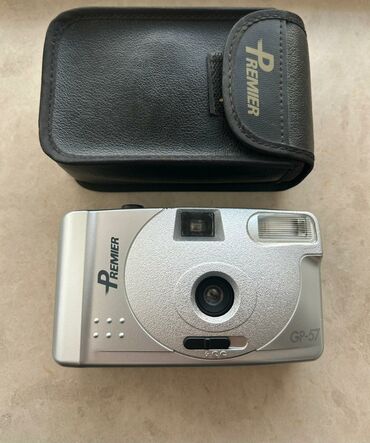 canon 600 d: Fotokamera satılır.Kabrosu var.Lenta ilə işləyir.Real alıcılar əlaqə