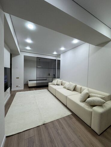 сдаю дом политех: 1 комната, 43 м², Элитка, 4 этаж, Дизайнерский ремонт