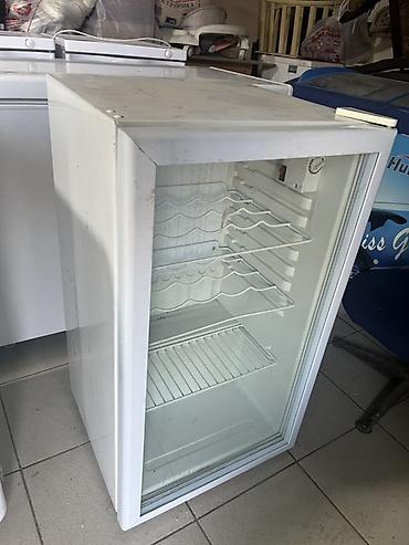 Холодильные витрины: Срочно продаюся холодильники, морозильники Цены разные! Торговые — 3