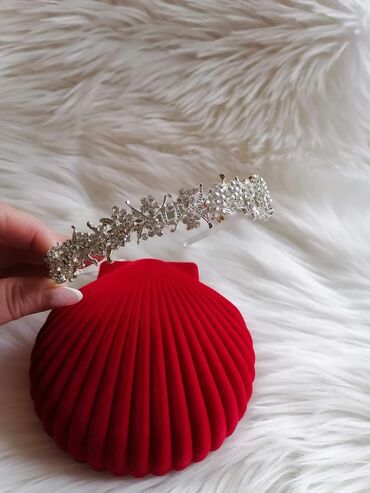 Aksesoari za kosu: Krune 1300 — 9