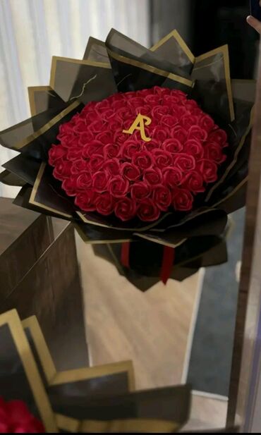 Süni güllər: Solmayan, süni buketlər — 21