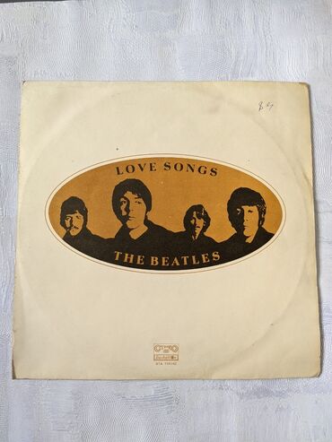 виниловые пластинки: 2 the Beatles двойная 1600сом 3Юрий Антонов800 сом 4музыка для диско