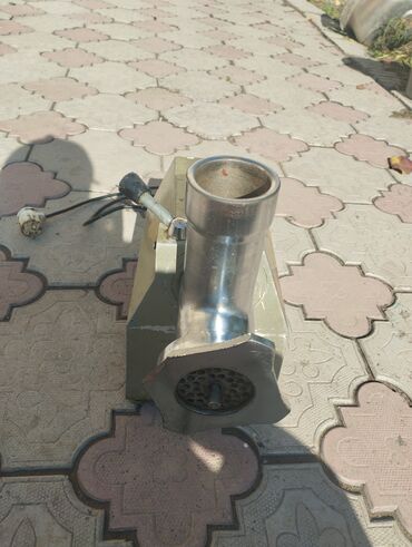 миксер для теста промышленный: Промышленная электрическая мясорубка МИМ-12 (модель указана на