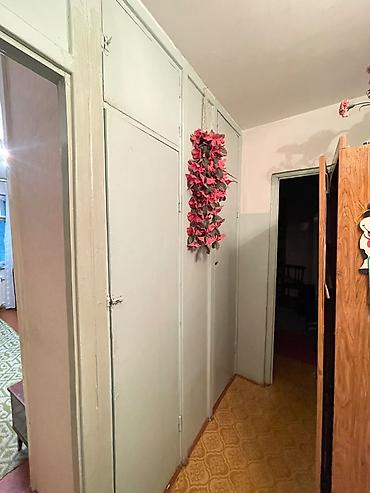 2 6: 2 комнаты, 43 м², 6 мкр 104 серия, 1 этаж, Старый ремонт — 9