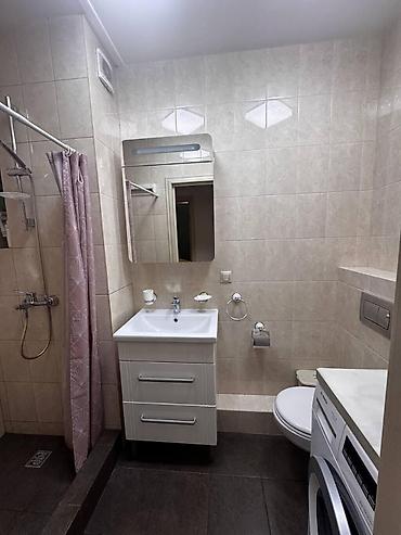 долгосрочно квартира: 📍 ЦУМ 🌆 Бишкек 💰 32 000 сом 🏢 3/5 этаж 🏗 Индивидуалка ✨ Косметический — 3