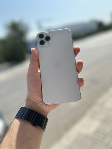 Apple iPhone: IPhone 11 Pro Max, 256 GB, Ağ, Simsiz şarj, Face ID