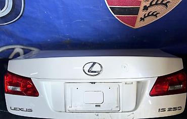 250: Крышка багажника Lexus, 2010 г., Б/у, Оригинал — 1