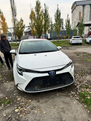 Toyota: Toyota Corolla: 2021 г., 1.8 л, Гибрид, Седан