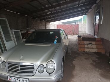 Mercedes-Benz A 210: 1997 г., 2.2 л, Автомат, Газ, Седан