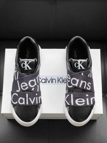 Women's Sneakers and athletic shoes: Calvin Klein, 38 — 9