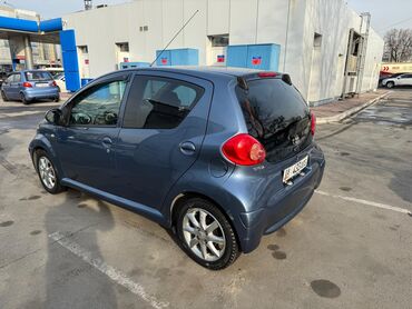 Toyota: Toyota Aygo: 2008 г., 1 л, Механика, Бензин, Хэтчбэк — 8