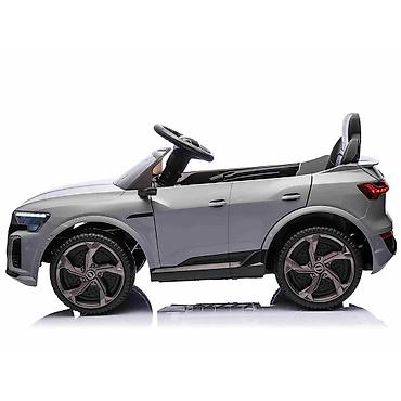 sat citizen: Dečiji Auto AUDI SQ8 – sivi (zvanično licenciran mini model) Šifra — 3