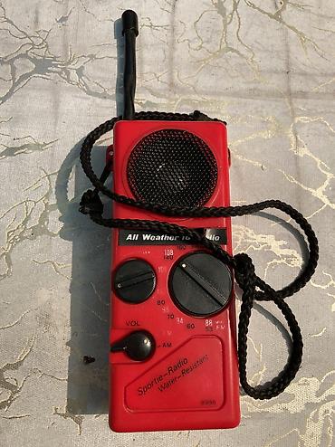 mikrosxem: All Weather IC Radio – portativ AM/FM cib radiosu Xüsusiyyətlər: - — 2