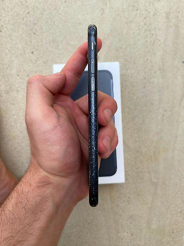 ipad 7 ci nesil: IPhone 7, 32 GB, Qara, Barmaq izi, Face ID — 5