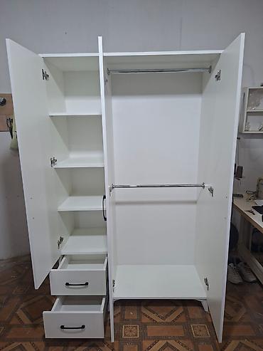 siyirmeli dolab: Yeni, 3 qapılı, Siyirməli, Ağ, Açılan, Düz dolab — 2