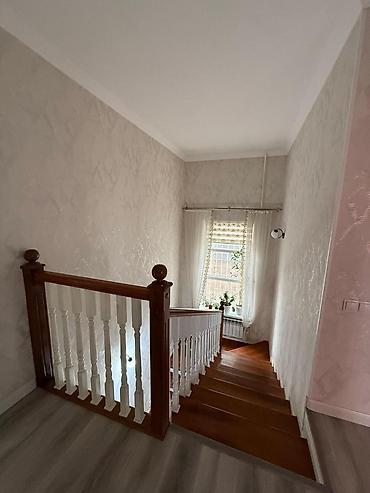 Продажа коттеджей и домов: Продаётся двухэтажный дом с цокольным этажом в селе Орто-Сай — 26