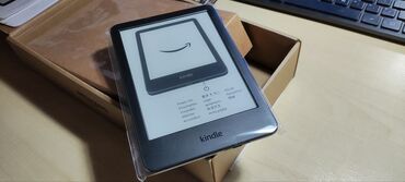 elektron kitab: Elektron kitab "Amazon Kindle 11 2022 Black 16GB" Yaxşı vəziyyətdə!