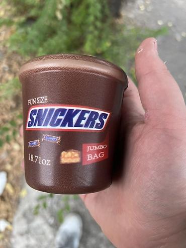 подарков: Игрушка-сквиш «Snickers» (Fun Size, Jumbo Bag) - Реалистичная — 2