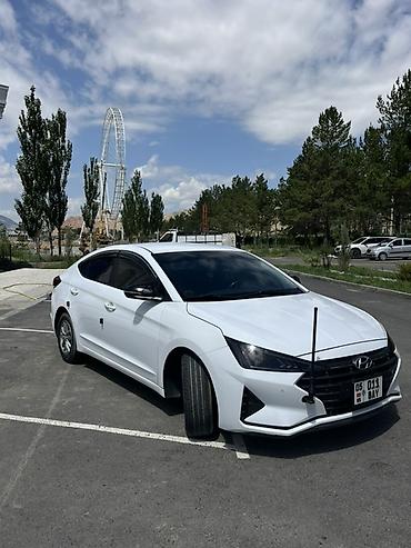385 55: Hyundai Elantra: 2018 г., 1.6 л, Автомат, Бензин, Седан — 2