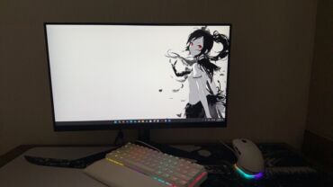 Настольные ПК и рабочие станции: PC 1 ildir məndədir, çox səliqəli istifadə olunub və heç bir problemi