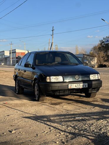 Volkswagen: Volkswagen Passat: 1992 г., 1.8 л, Механика, Бензин, Седан