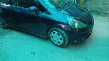 срочна сатылат машина: Honda Fit: 2003 г., 1.5 л, Вариатор, Бензин, Универсал