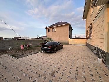 Продажа коттеджей и домов: СРОЧНО! Продаётся отличный 2-х этажный дом! 📍 Район: Ак Ордо 3 ж/м 📐 — 6