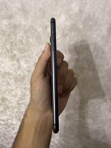 ikinci el iphone 8 plus 128 gb: IPhone 8 Plus, 64 GB, Qara, Barmaq izi — 4