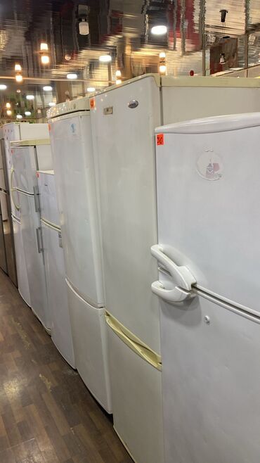 Soyuducular: 2 qapılı Whirlpool Soyuducu Satılır, rəng - Ağ