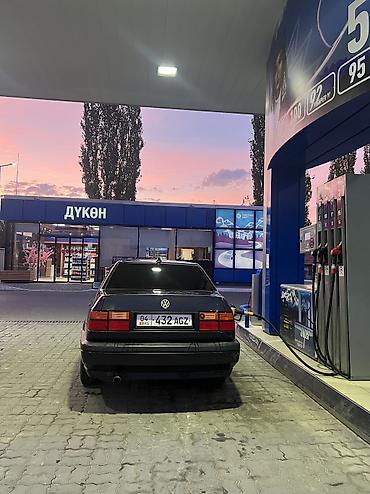 Volkswagen: Volkswagen Vento: 1993 г., 1.8 л, Механика, Бензин, Седан — 9