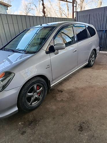 mazda 929: Honda Stream: 2004 г., 2 л, Механика, Бензин, Универсал — 9