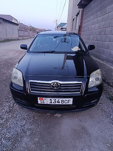 134: Toyota Avensis: 2003 г., Седан — 4