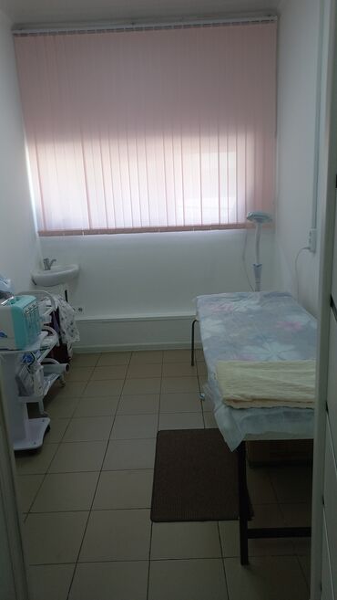 камок аренда: Сдаю Кабинет в салоне, 7 м²