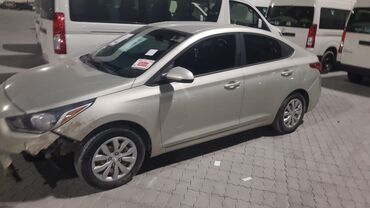 hunday ax35: Hyundai Accent: 1.6 l | 2018 il Sedan