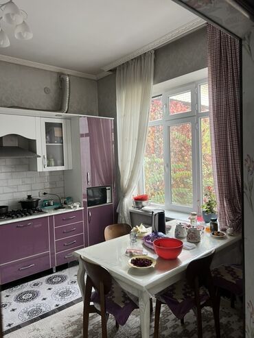 Продажа домов: Дом, 200 м², 10 комнат, Агентство недвижимости at lalafo.kg — 6 Продажа домов: Дом, 200 м², 10 комнат, Агентство недвижимости — 6