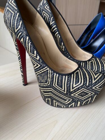 Tuflilər: Tuflilər, YSL, Ölçü: 37, rəng - Mavi, Yeni — 3