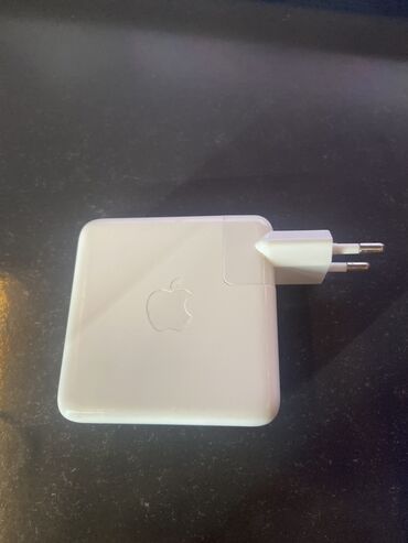 Зарядные устройства: Адаптер apple 61W (если срочно, дешевле будет цена)