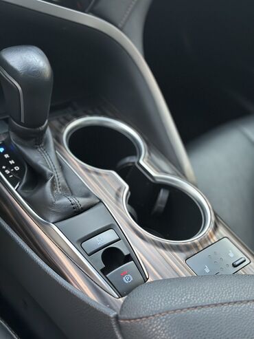 Toyota: Toyota Camry: 2018 г., 2.5 л, Автомат, Бензин, Седан — 9