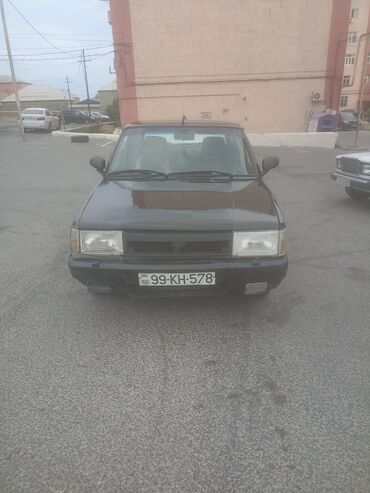 Çəngəllər: Salam. Mator sessiz, yag yemir ve ela veziyyetde. Karobka atmir ve hec