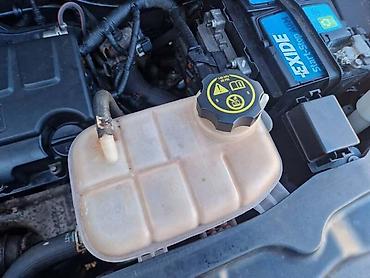 sa staklom: POSUDA ANTIFRIZA ZA OPEL MOKKA | Svi delovi za Opel vozila : Astra — 1