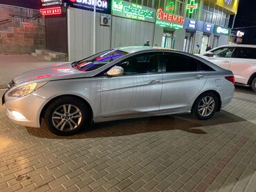 не таксованная: Hyundai Sonata: 2015 г., 2 л, Автомат, Газ, Седан