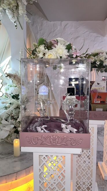 Xonça: Barbie xonça dəsti satılır. Dəstə 15 ədəd xonça daxildir. İdeal — 2