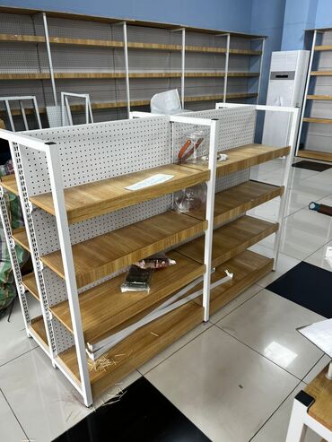 витрины для обуви: Торговые стеллажи для магазина - Конструкция: металлический каркас