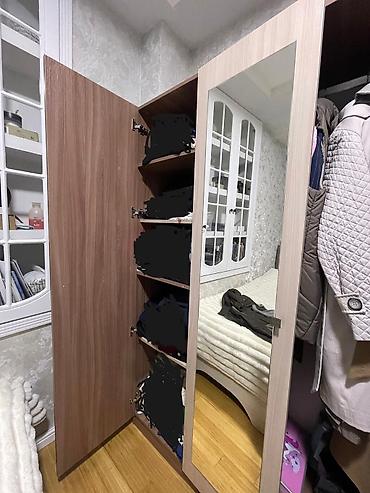 Mebel: Şifoner 3 qapılı 5 bölmeli ve asılqan hisseden ibaretdir. Hundurluk — 3