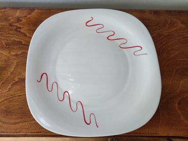 Digər qab-qacaq və mətbəx ləvazimatları: Bütün bu mətbəx əşyaları birlikdə 47 manatadır Hamısı təmiz, az — 19