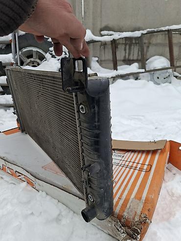 Радиаторы: Радиатор охлаждения двигателя для Хаммер H2. Hummer H2. Cadillac — 2